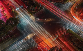 Mobilità: nuove tecnologie per gestione del traffico e sistemi di ricarica