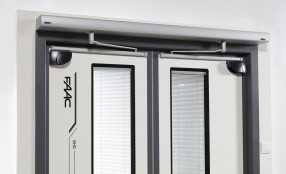 Automazione FAAC A952 con Porte REI: efficienza e sicurezza per le vie di fuga